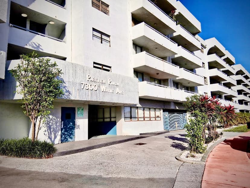 7300 Wayne Avenue # 213, Miami Beach FL 33141