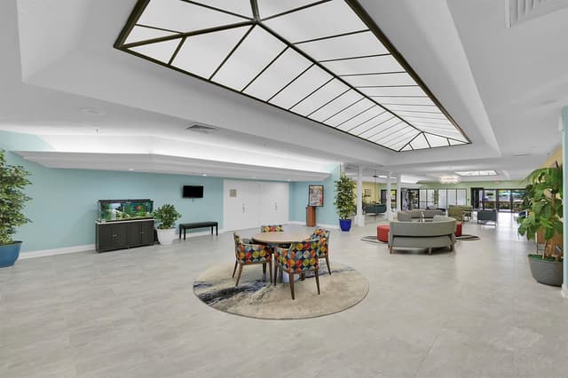 10434 Sunrise Lakes Boulevard # 206, Sunrise FL 33322 - Sunrise, FL - Photo 4