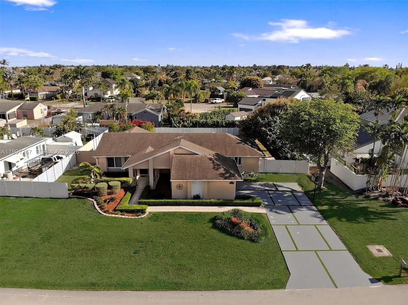 15382 SW 153rd St, Miami FL 33187