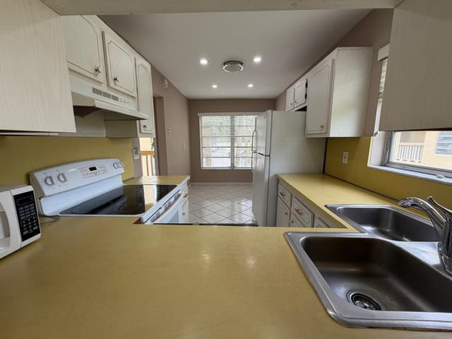 5750 NW 64th Avenue # 201, Tamarac FL 33319 - Tamarac, FL - Photo 7
