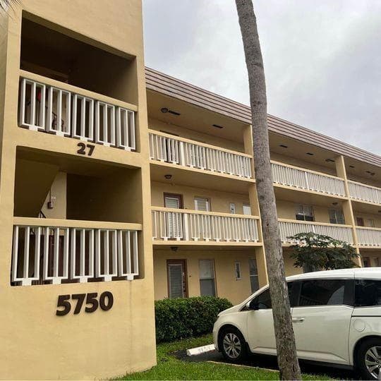 5750 NW 64th Avenue # 201, Tamarac FL 33319 - Tamarac, FL - Photo 3