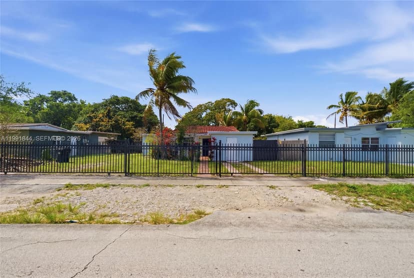 60 NW 128th St, North Miami FL 33168