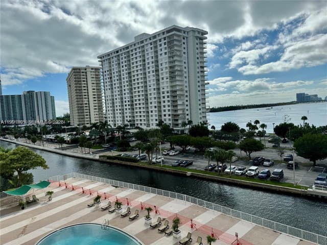 400 Kings Point Dr # 609, Sunny Isles Beach FL 33160 - Sunny Isles Beach, FL - Photo 3