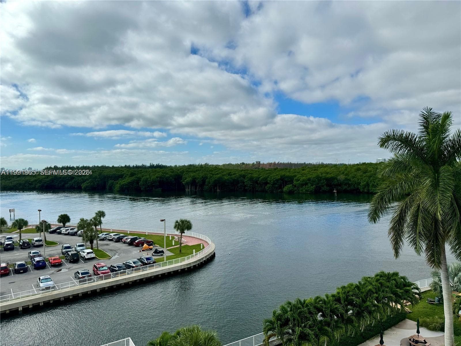 400 Kings Point Dr # 609, Sunny Isles Beach FL 33160 - Sunny Isles Beach, FL - Photo 1