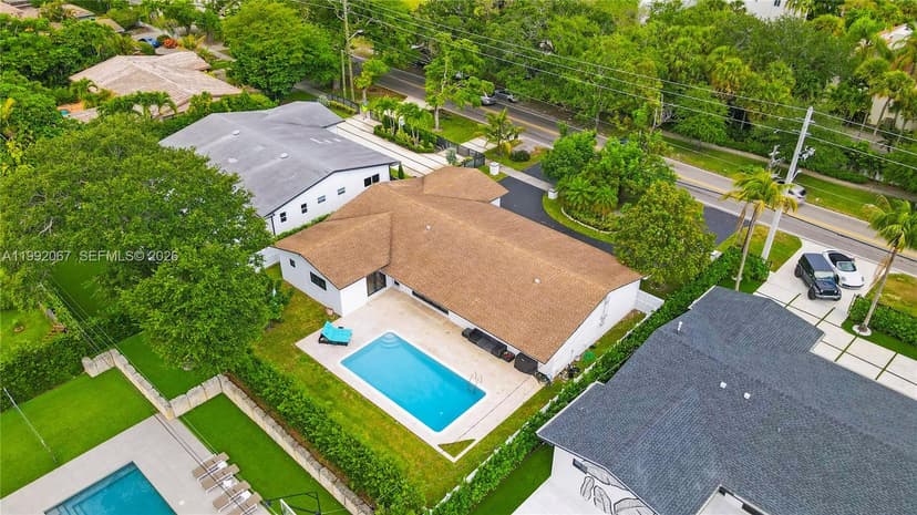 1850 NE 199th St, Miami FL 33179
