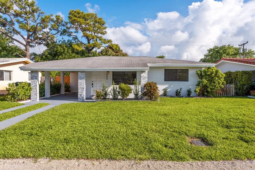 699 NE 40th Street, Oakland Park FL 33334