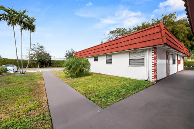 4 Seville Terrace # 4, Delray Beach FL 33446 - Delray Beach, FL - Photo 3