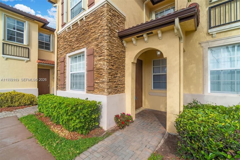 1720 NE 33 Av # 5, Homestead FL 33033