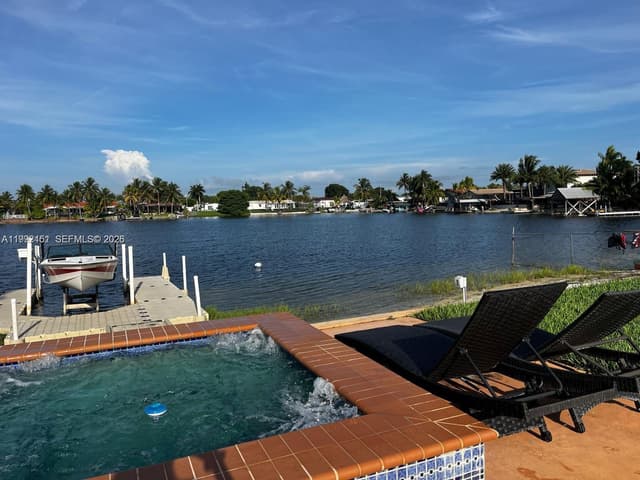 18400 NW 78th Ave, Hialeah FL 33015 - Hialeah, FL - Photo 7