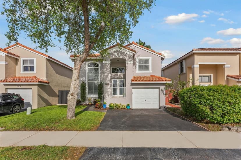 4420 SW 82nd Way, Davie FL 33328