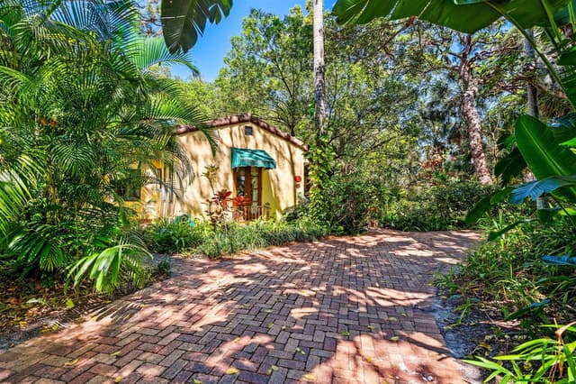 825 Alamanda Street, Boca Raton FL 33486 - Boca Raton, FL - Photo 2