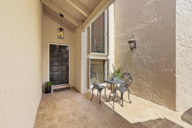 819 Windermere Way, Palm Beach Gardens FL 33418 - Palm Beach Gardens, FL - Photo 4