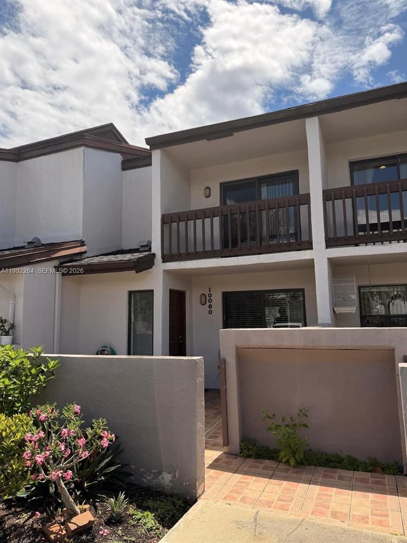 10060 NW 41st St # 5, Doral FL 33178