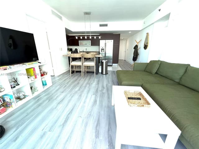 950 Brickell Bay Dr # 2706, Miami FL 33131 - Miami, FL - Photo 7