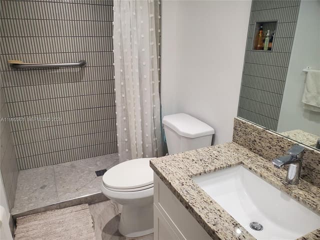 1205 Mariposa Ave # 206, Coral Gables FL 33146 - Coral Gables, FL - Photo 6