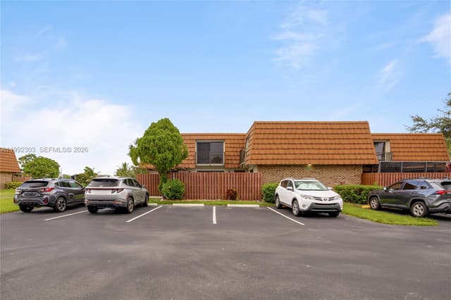 1170 SW 118th Ter, Davie FL 33325 - Davie, FL - Photo 3