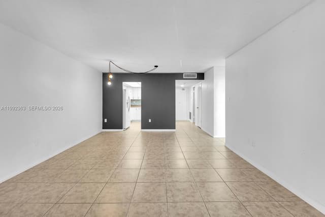 18011 Biscayne Blvd # 903, Aventura FL 33160 - Aventura, FL - Photo 4