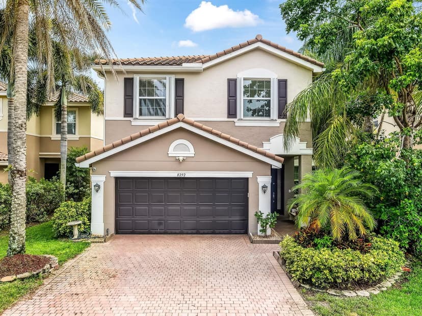 8292 Calabria Lakes Drive, Boynton Beach FL 33473