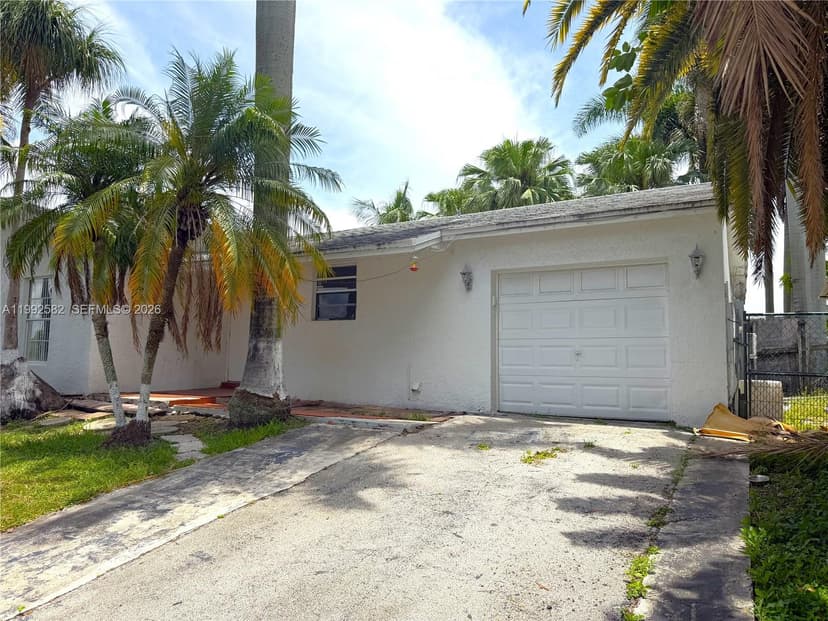 13041 SW 260th Ter, Homestead FL 33032