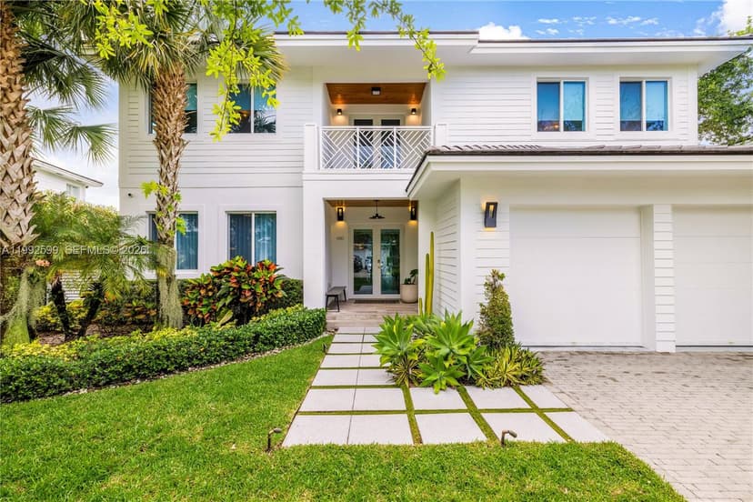 5602 SW 65th Ct, South Miami FL 33143