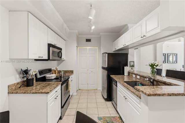 17100 N Bay Rd # 1301, Sunny Isles Beach FL 33160 - Sunny Isles Beach, FL - Photo 6