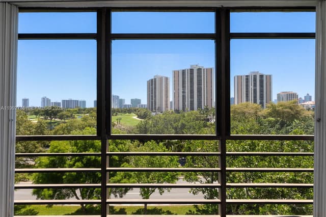 20400 W Country Club Dr # 605, Aventura FL 33180 - Aventura, FL - Photo 5