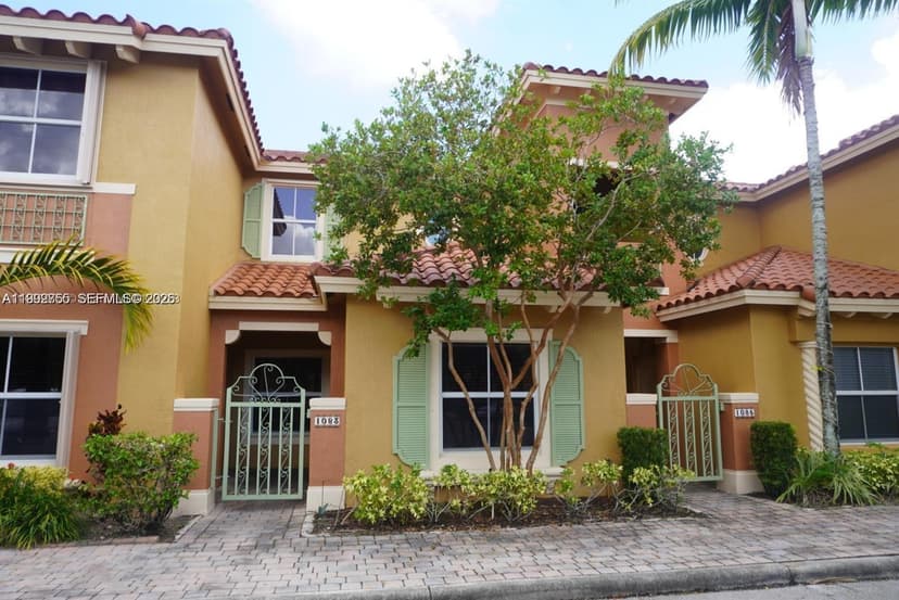 1083 SW 143 Ave # 1206, Pembroke Pines FL 33027