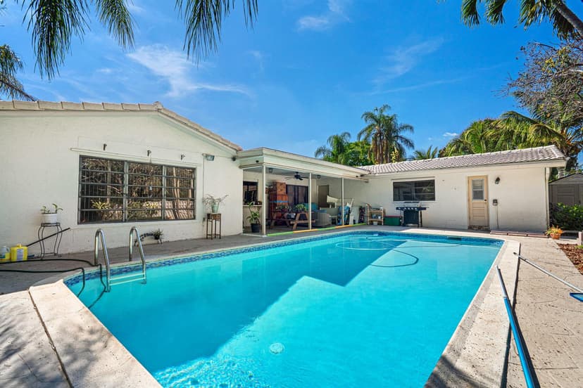 8619 NW 26th Court, Coral Springs FL 33065