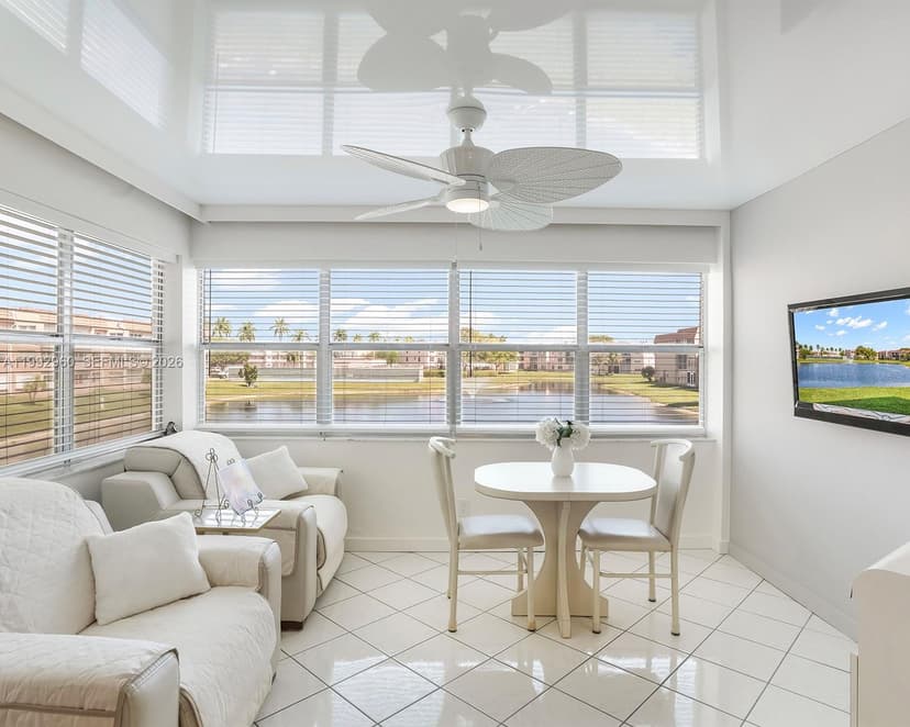 9580 Sunrise Lakes Blvd # 205, Sunrise FL 33322