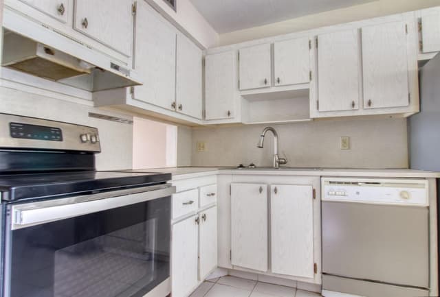 4832 Esedra Court # 204, Lake Worth FL 33467 - Lake Worth, FL - Photo 2