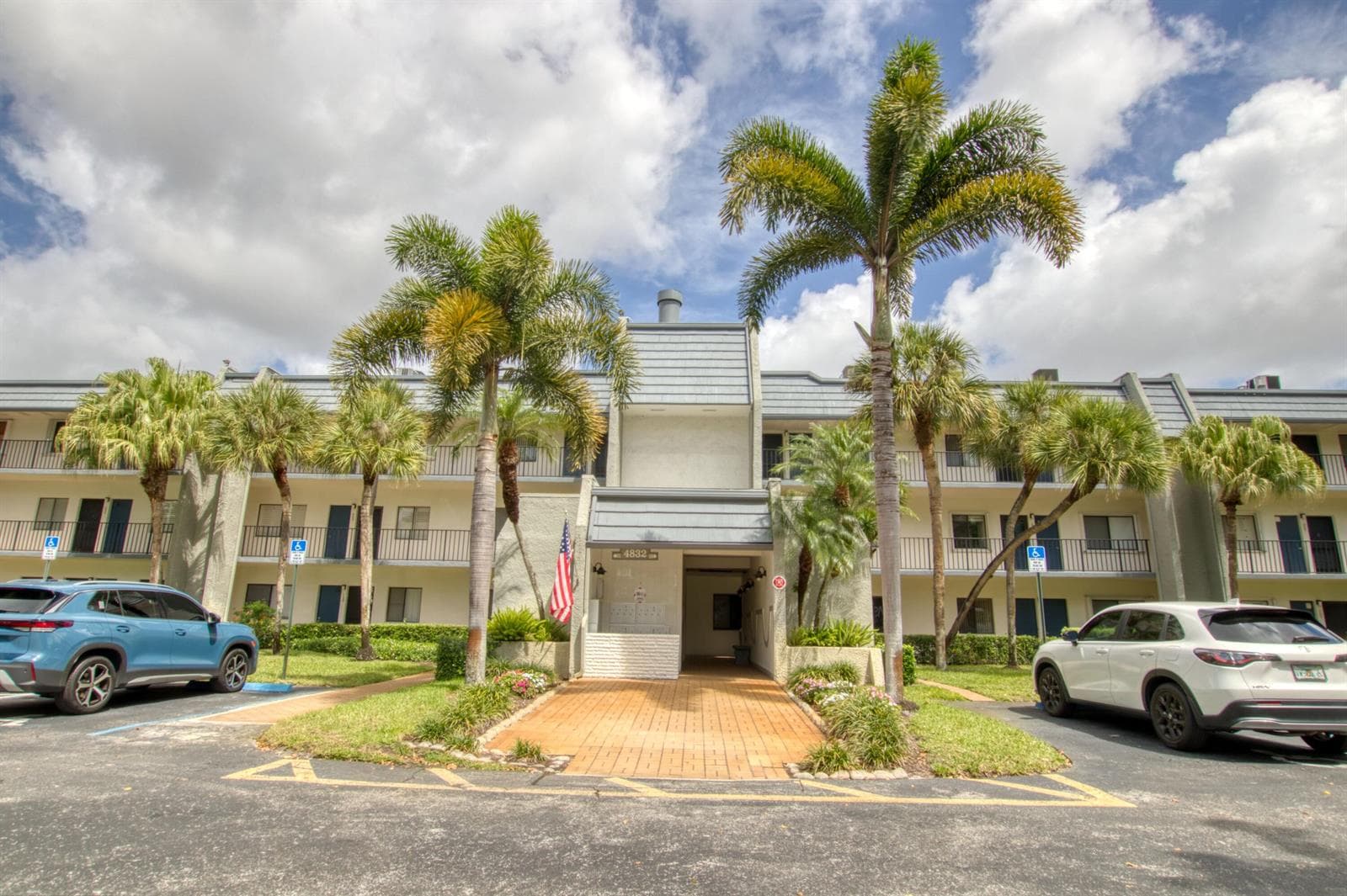4832 Esedra Court # 204, Lake Worth FL 33467 - Lake Worth, FL - Photo 1