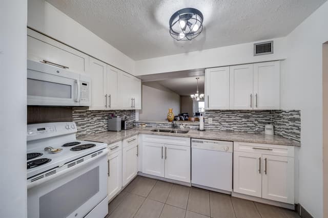 7301 NW 1st Street # 402, Margate FL 33063 - Margate, FL - Photo 7