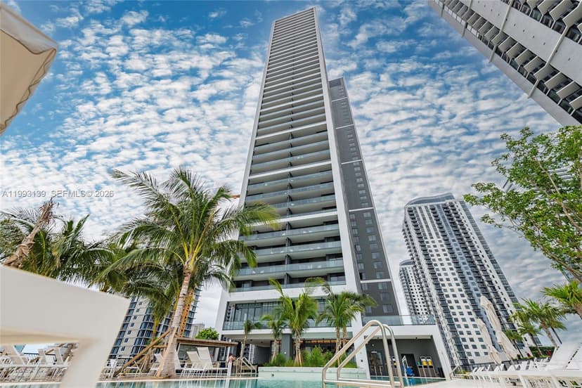 159 NE 6th St # 5104, Miami FL 33132