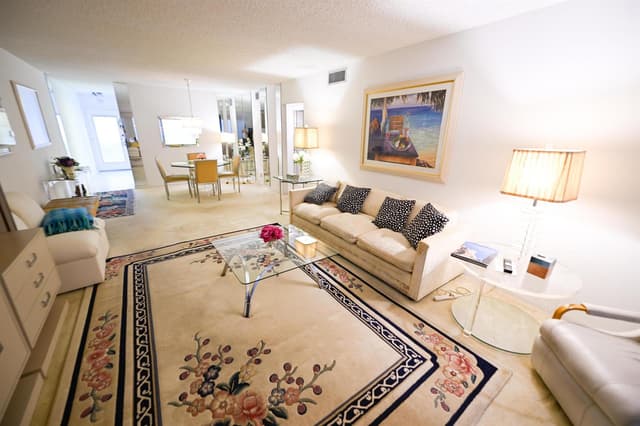 2901 Victoria Circle # J1, Coconut Creek FL 33066 - Coconut Creek, FL - Photo 3