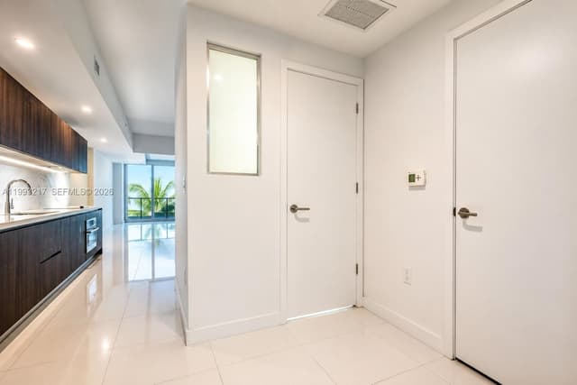 851 NE 1st Ave # 205, Miami FL 33132 - Miami, FL - Photo 4