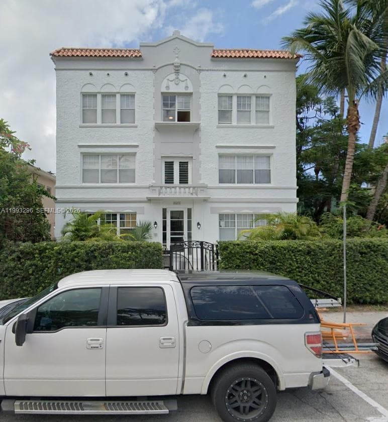 1611 Michigan Ave # 10, Miami Beach FL 33139 - Miami Beach, FL - Photo 1