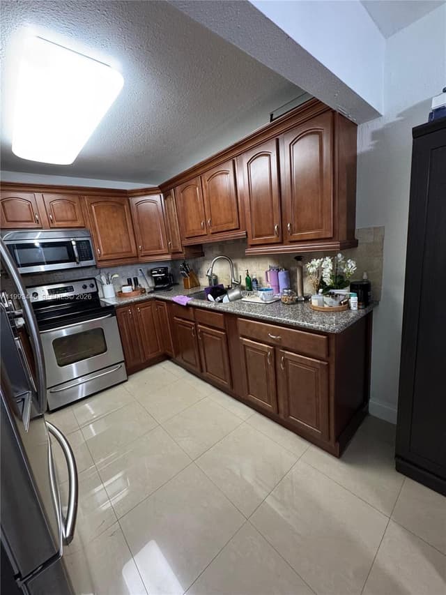 6960 Miami Gardens Dr # 516, Hialeah FL 33015 - Hialeah, FL - Photo 7