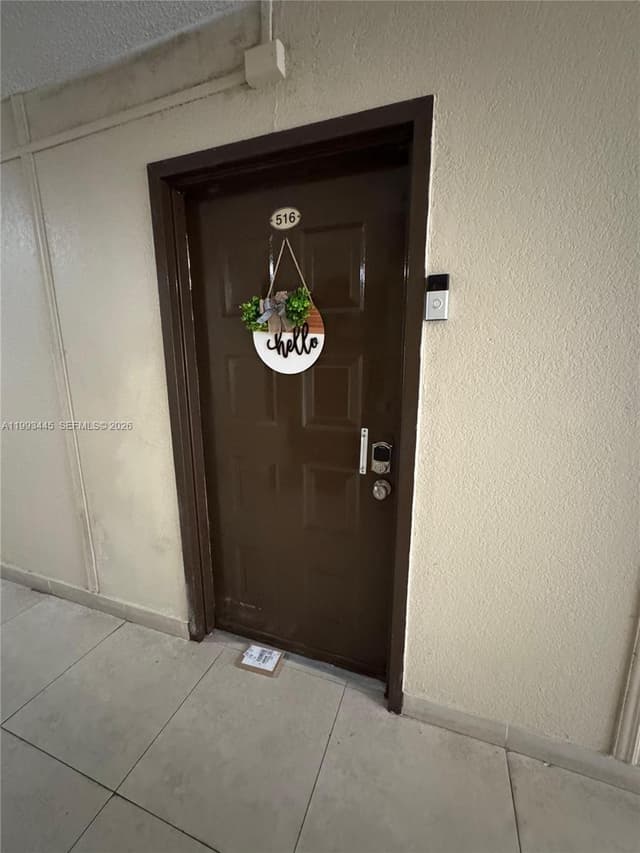 6960 Miami Gardens Dr # 516, Hialeah FL 33015 - Hialeah, FL - Photo 3