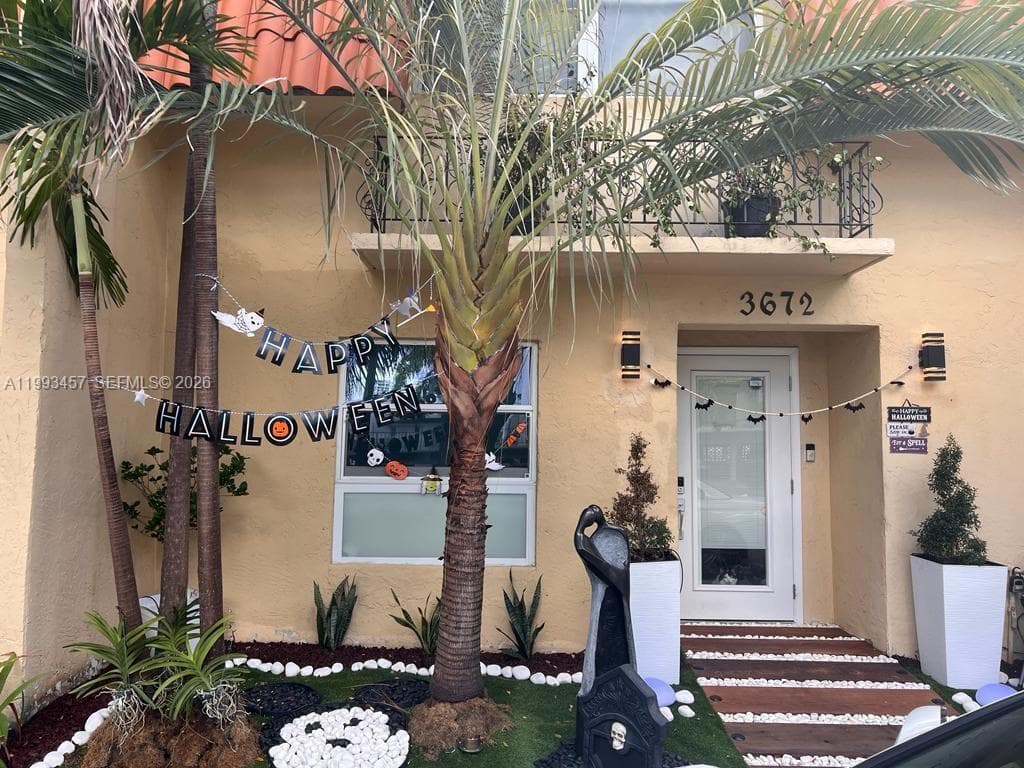 3672 NE 167th St # 31, North Miami Beach FL 33160 - North Miami Beach, FL - Photo 1