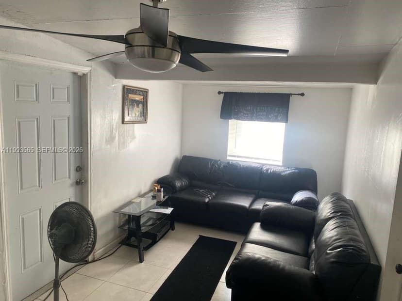 712 57th St, West Palm Beach FL 33407