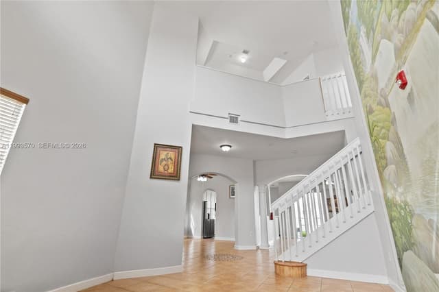 18140 NW 90th Ave, Hialeah FL 33018 - Hialeah, FL - Photo 7