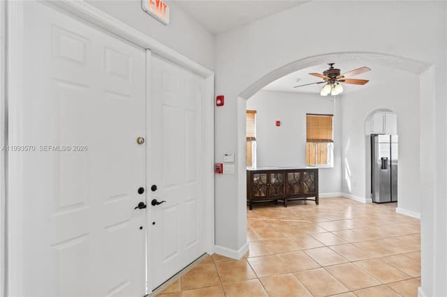18140 NW 90th Ave, Hialeah FL 33018 - Hialeah, FL - Photo 5