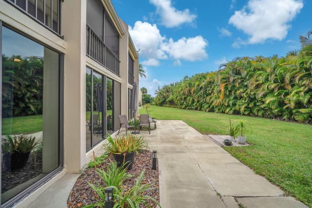 1823 Presidential Way # E101, West Palm Beach FL 33401 - West Palm Beach, FL - Photo 7