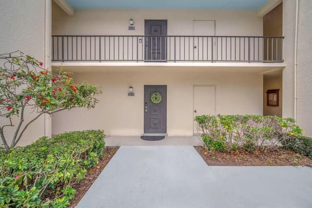 1823 Presidential Way # E101, West Palm Beach FL 33401 - West Palm Beach, FL - Photo 4