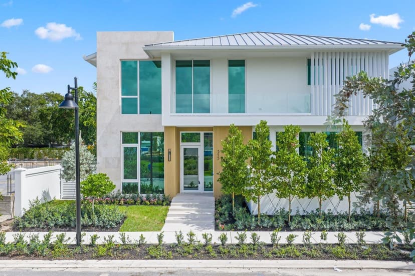 330 Grove Place, Delray Beach FL 33444