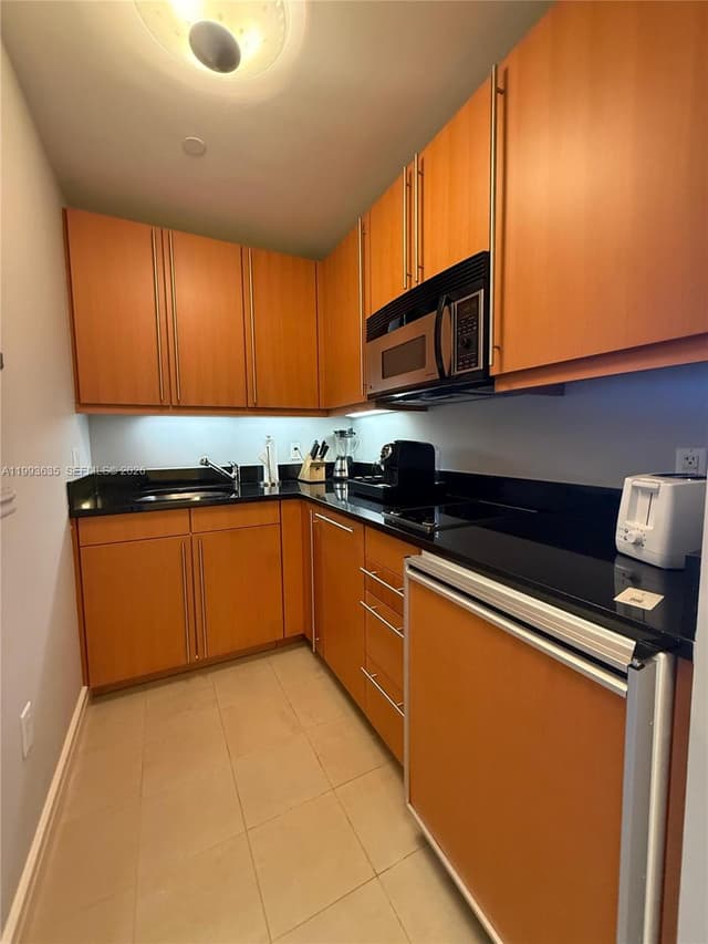 1435 Brickell Ave # 3305, Miami FL 33131 - Miami, FL - Photo 3