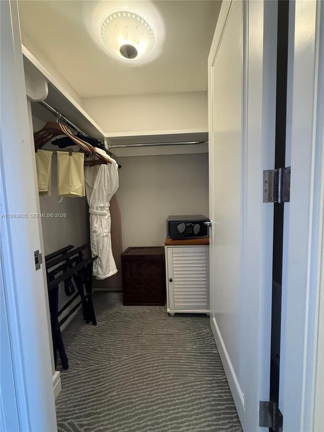 1435 Brickell Ave # 3305, Miami FL 33131 - Miami, FL - Photo 4