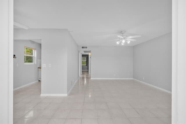 49 Hastings # D, West Palm Beach FL 33417 - West Palm Beach, FL - Photo 6