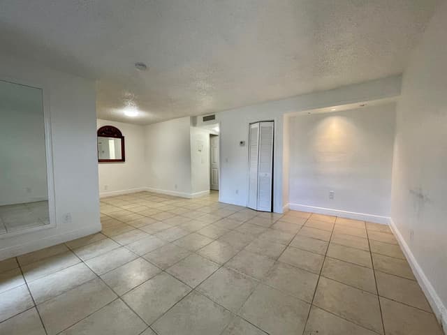 400 NW 65th Avenue # 114, Margate FL 33063 - Margate, FL - Photo 7