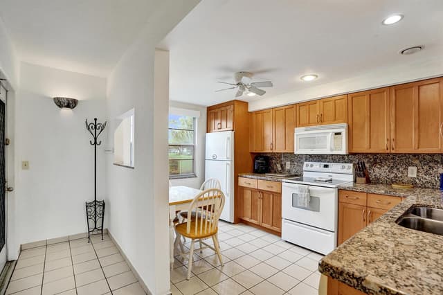 1020 Lincoln, Boca Raton FL 33434 - Boca Raton, FL - Photo 4